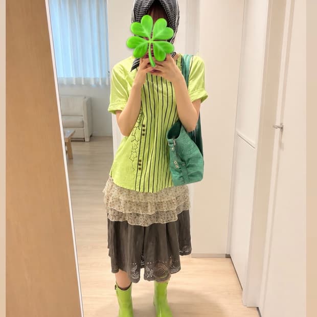 빈티지 모리걸 고양이 연두색 티셔츠