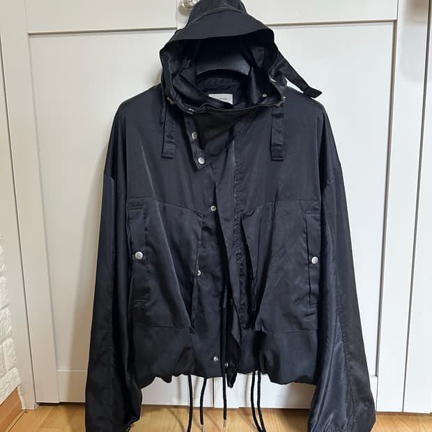 크롭 후드 블루종 Cropped Sleeve Short Blouson