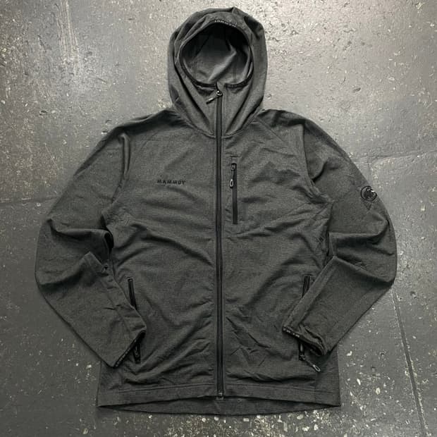 100 마무트 후드집업 