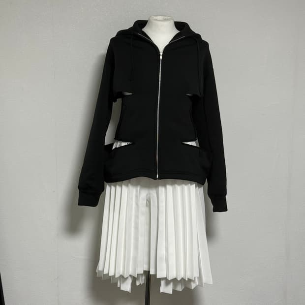 24aw 꼼데가르송 옴므플러스 컷아웃 후드집업 m