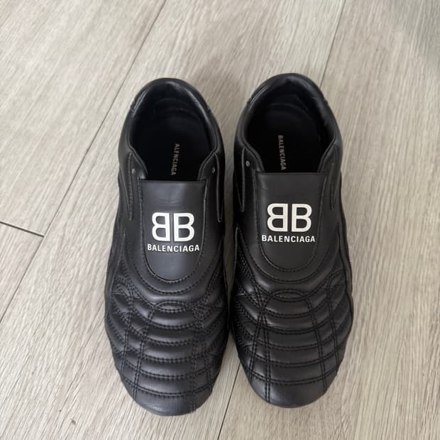 발렌시아가 젠 스니커즈 35