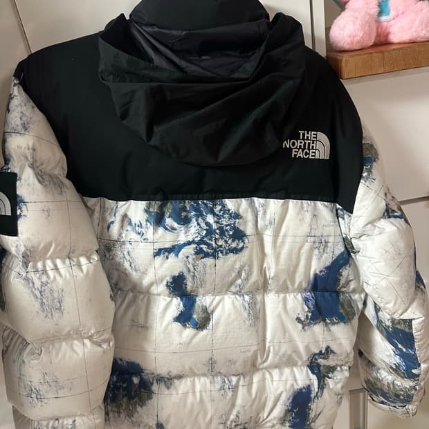 노스페이스 눕시 지구