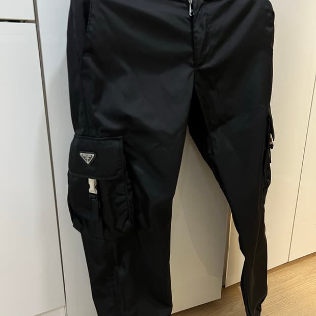 22fw 프라다 리나일론팬츠 48 (새상품급)