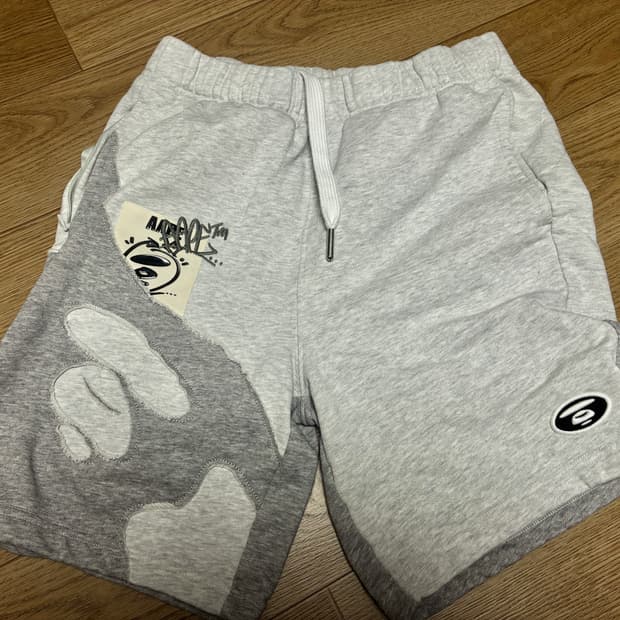 Aape short pants