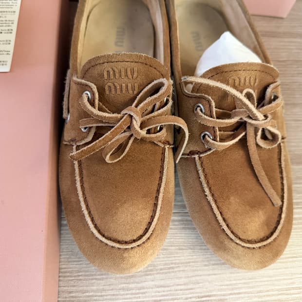 미우미우 페이드 스웨이드 로퍼 37