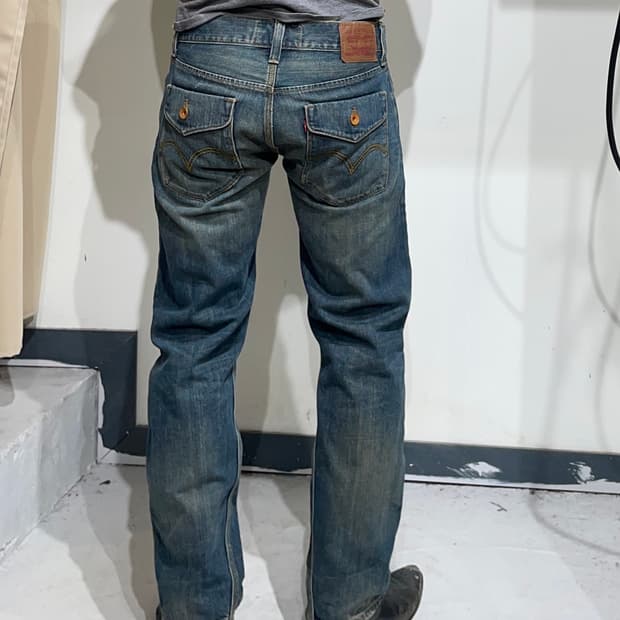리바이스 멀티포켓 스트레이트핏 데님팬츠