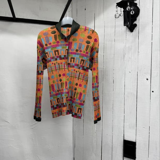 pleats please (issey miyake)
