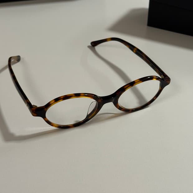 마르카토 SARA 오벌형 뿔테 안경