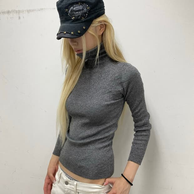 (INGNI)10’s Metal High Neck Slim Fit Sle