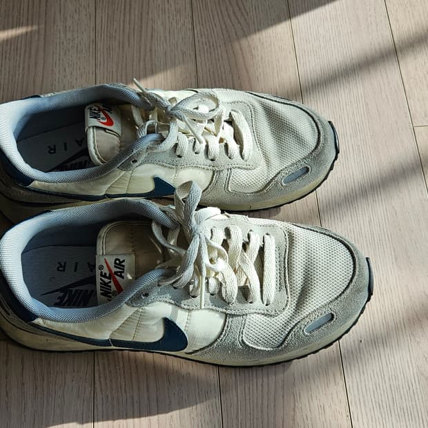 나이키 볼텍스 울프그레이 