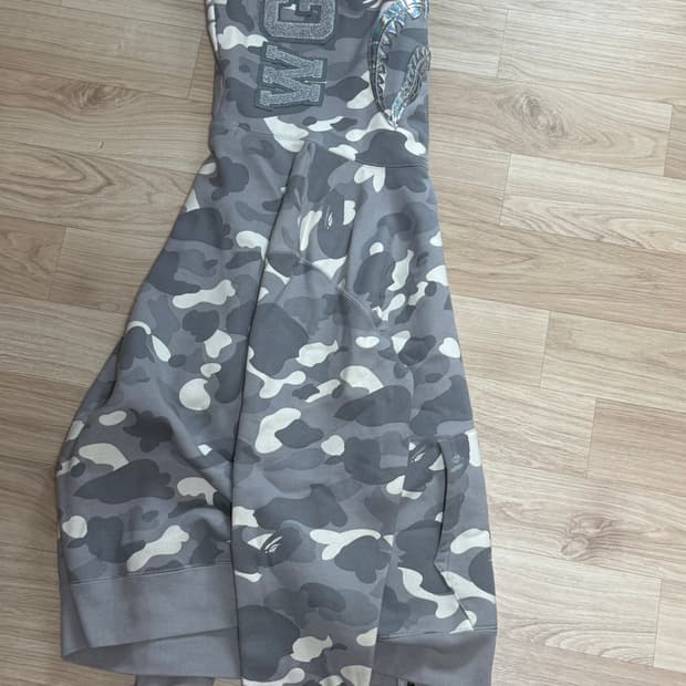 베이프 시티카모 2024 샤크후드 그레이