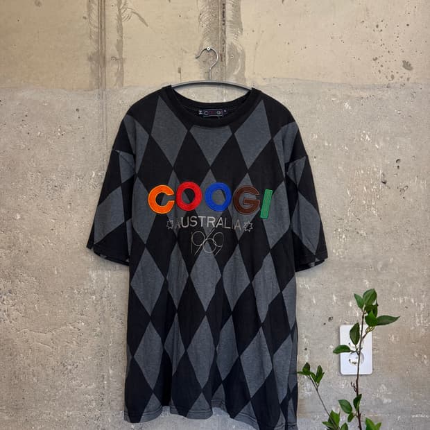Coogi 반팔 티셔츠