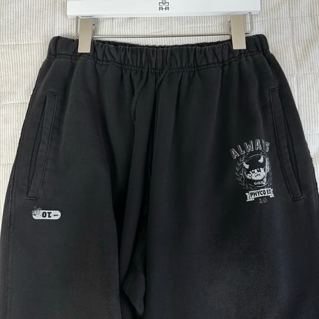 폴리테루 P.E. graphic sweat pants