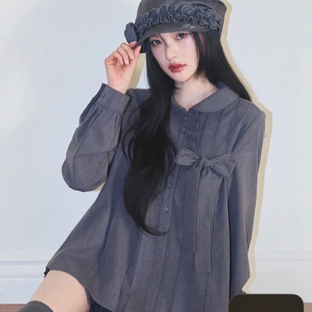 일리고 리본 플리츠 블라우스 그레이