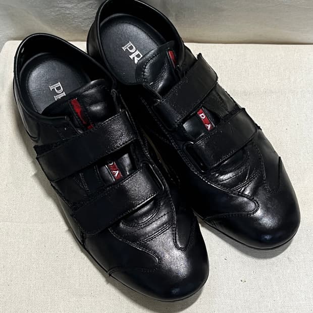 프라다 [PRADA] 프라다 스포츠 아카이브 벨크로 레더 스니커즈