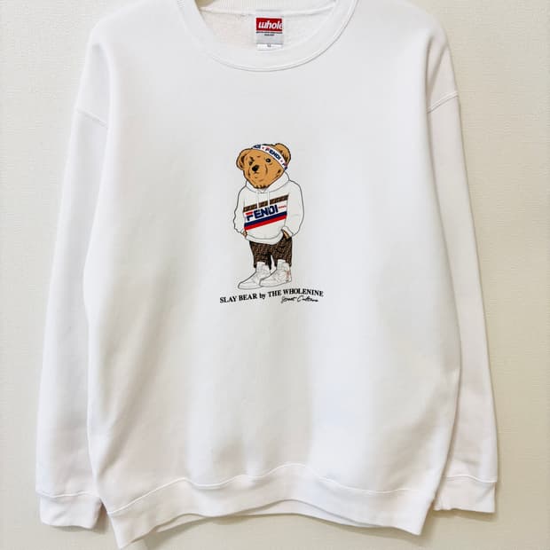 SLAY BEAR by The Wholeline Bear 웜업 스웻셔츠 