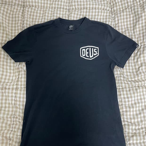 데우스 엑스 마키나 도쿄 아사쿠사 티셔츠