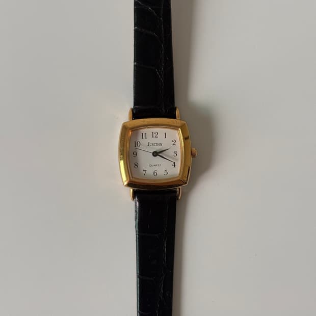 1990s Junction Gold Square Ladies Quartz