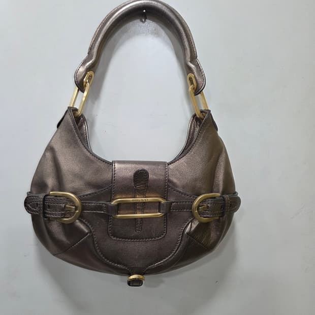 지미추 미듐 숄더