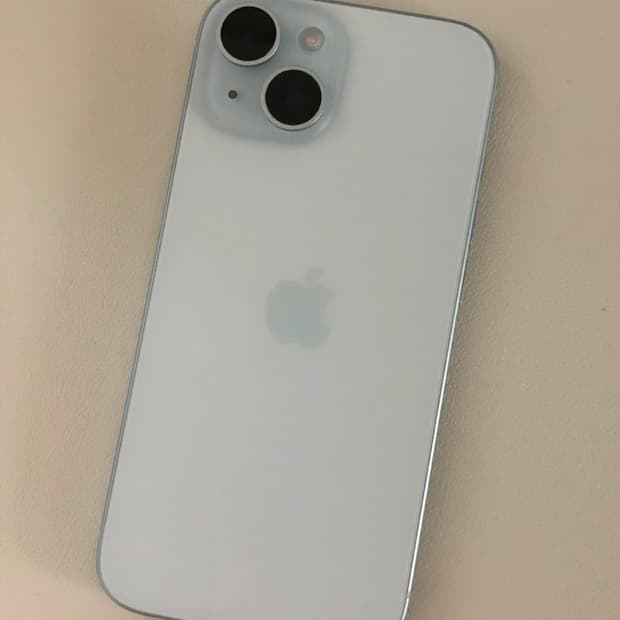 배터리93 아이폰15 128기가