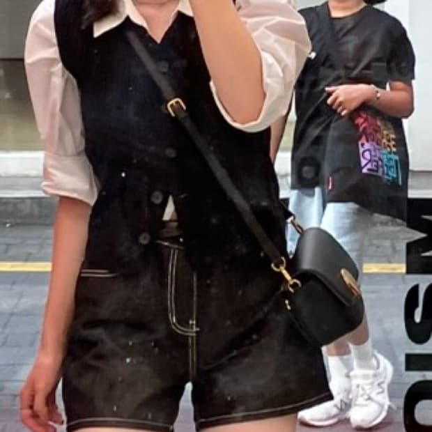 데님 스티치 블랙 청반바지