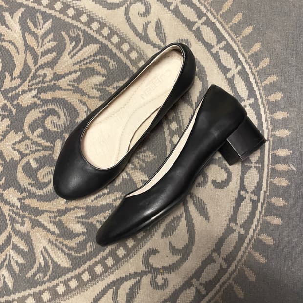 쿠에른 (우먼) 펌프스 블랙 구두  