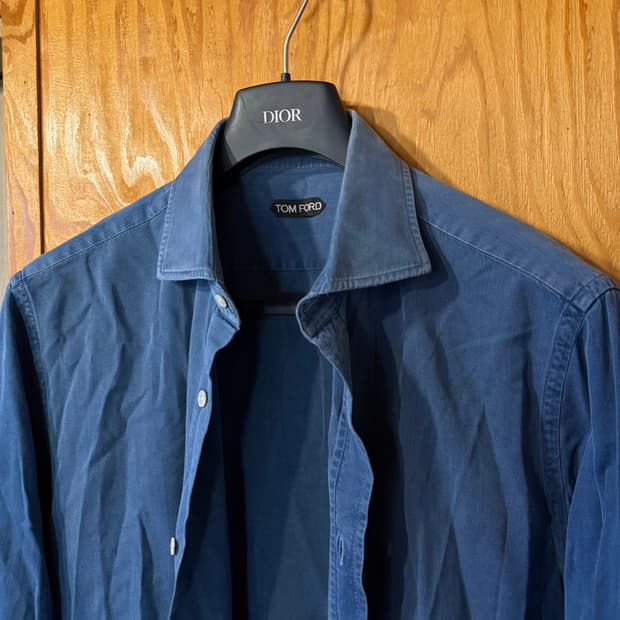 톰포드 데님 셔츠 판매 합니다(청 셔츠)