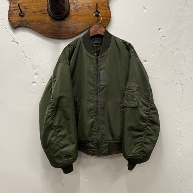 M) Parachuting Intermediate Type MA-1 Fl