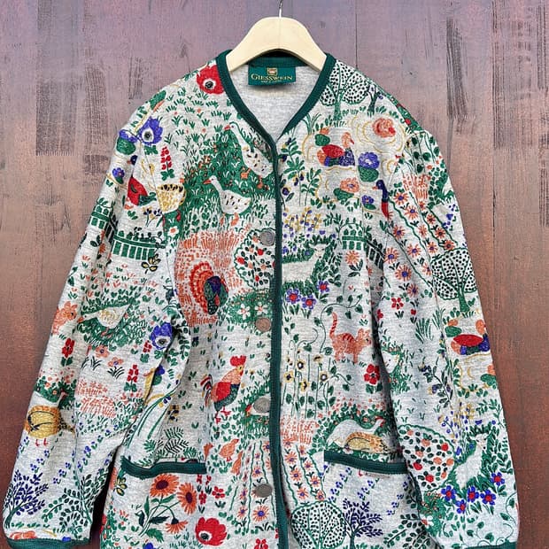 오스트리나 티롤  GIESSWEIN (깁스바인) 가디건