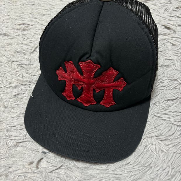 크롬하츠 세테터리 트러커햇 블랙/레드