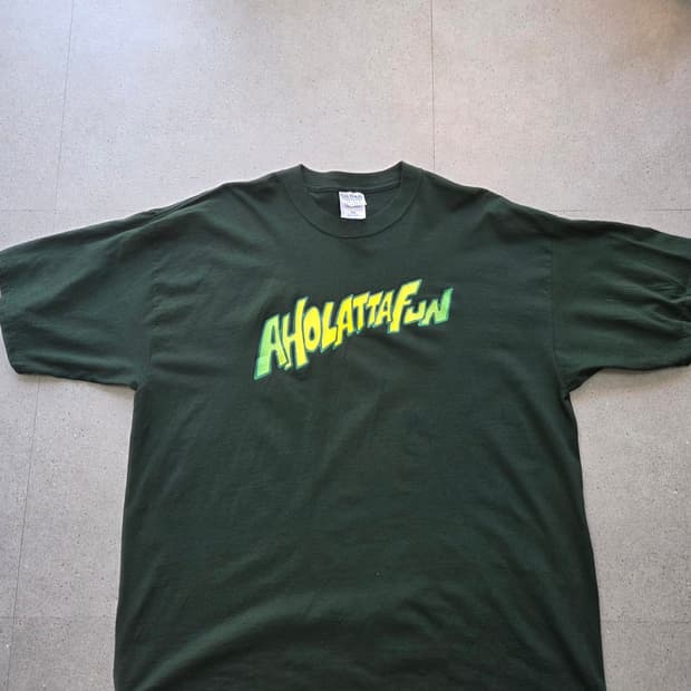 "A HOLATTA FUN" 그래픽 티셔츠 (1990s-2000s)