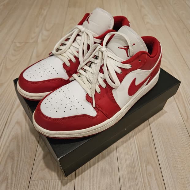 [265] 조던1 로우 짐레드 화이트