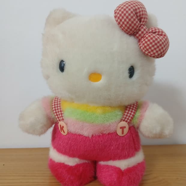 빈티지 산리오 헬로키티 인형 빨강 멜빵바지 인형