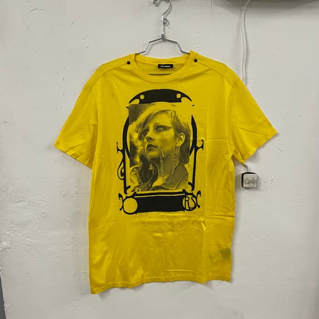 라프시몬스 19SS 컬렉션 반팔 티셔츠