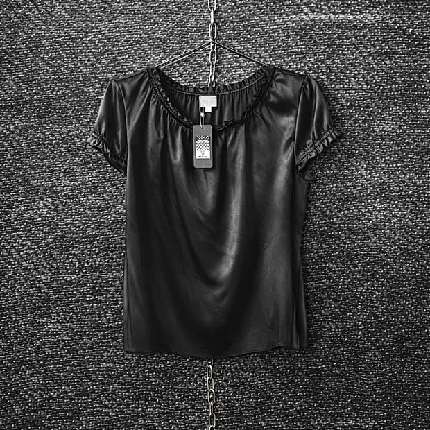 아르마니 꼴레지오니 프릴탑