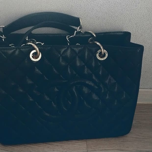 샤넬 그랜드샤핑백 금장