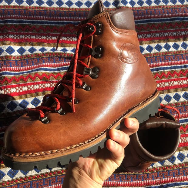 코오롱 스포츠 통가죽 등산화 270