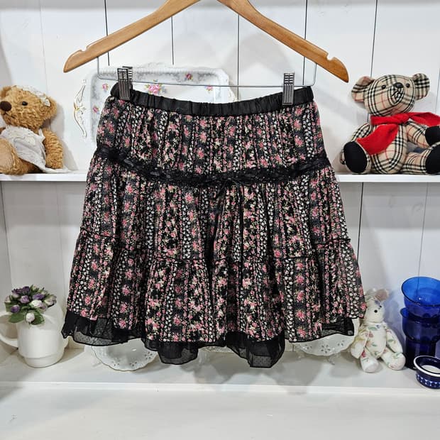 플라워 패턴 미니 스커트 블랙 캉캉 치마