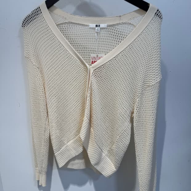 Uniqlo Outer 그물 버튼 가디건