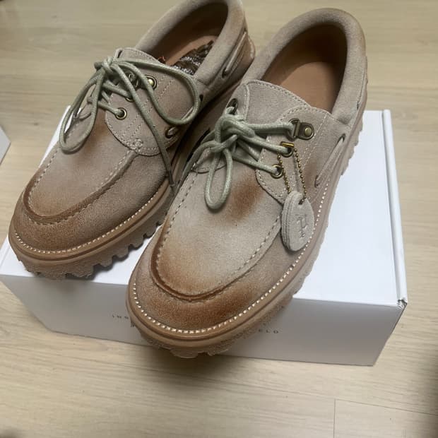 피로 X 야세 보트슈즈 샌드베이지 270