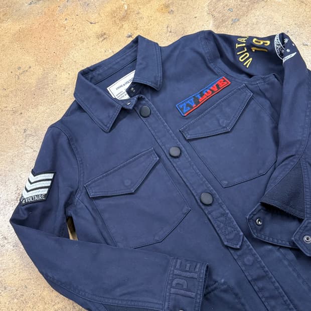 [정품/XS] 자딕앤볼테르 네이비 셔츠 자켓 패치 장식 b10
