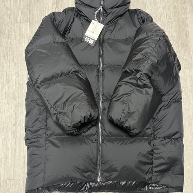 새상품XL)유니클로u 르메르 오버사이즈패딩 블랙 