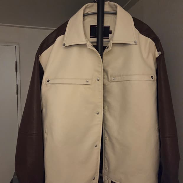 로맨틱크라운 가죽자켓