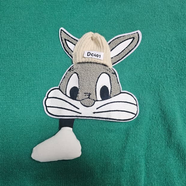 바니 그린 니트 스웨터