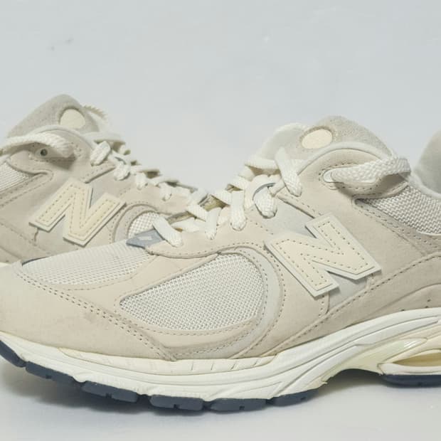 뉴발란스 2002R 아이보리 260mm