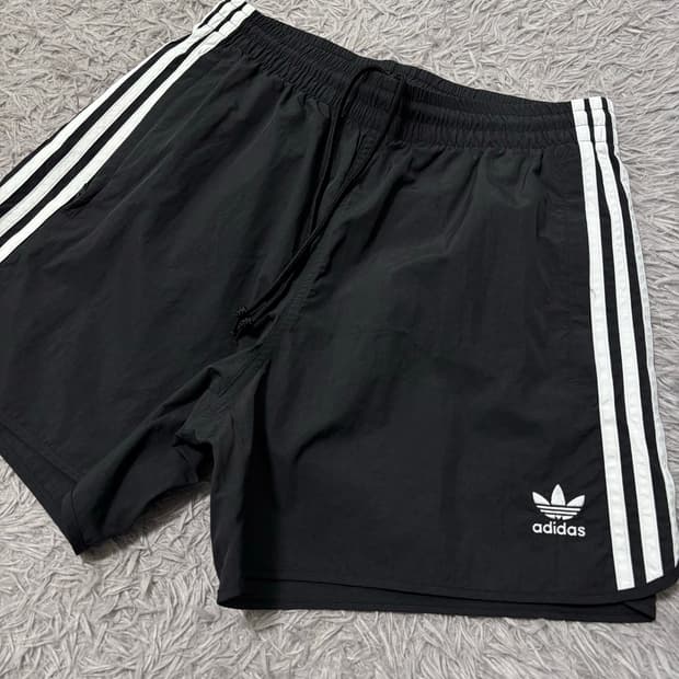 아디다스 블랙 삼선 반바지