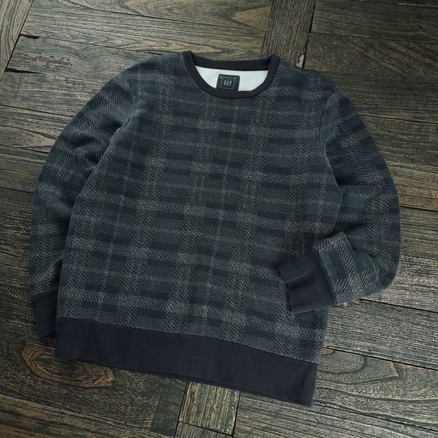 [갭] 체크 패턴 기모 맨투맨 M18657