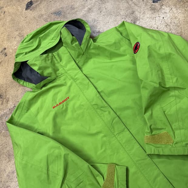 [정품/M] 마무트 등산 바람막이 자켓 그린 b16