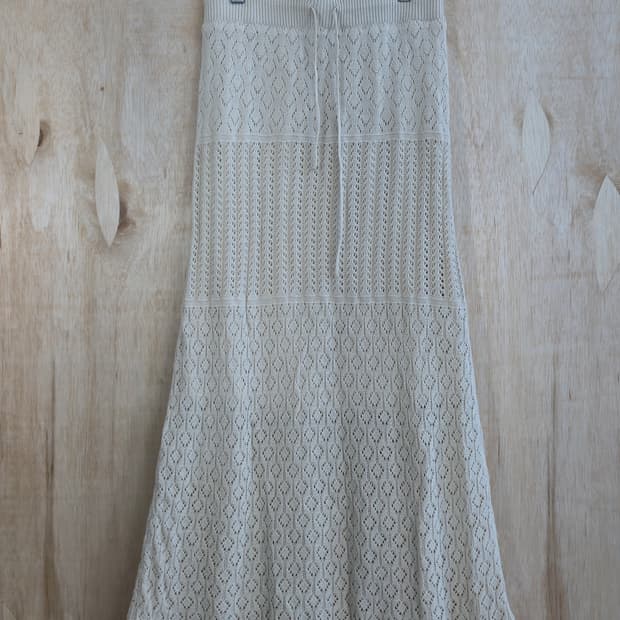 GU 아크릴 니트 베이지 롱 밴딩 스커트 