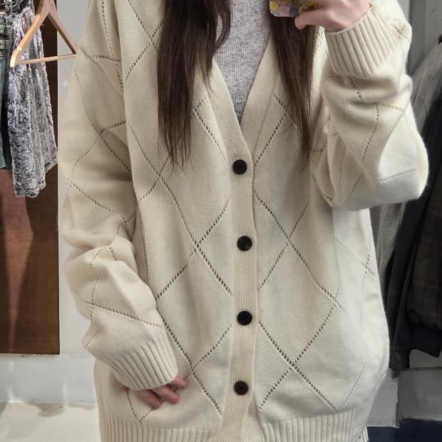 TONYWACK 토니웩 펀칭 아가일 가디건